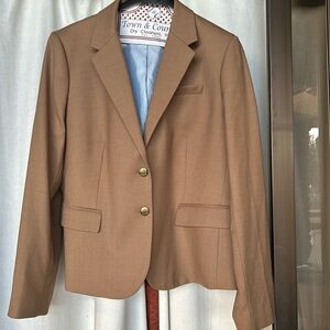 JCrew Schoolboy Blazer. Like New. Purchased in 2024. Wore it 1 time.